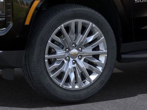 New 2025 Chevrolet Suburban Premier image 9