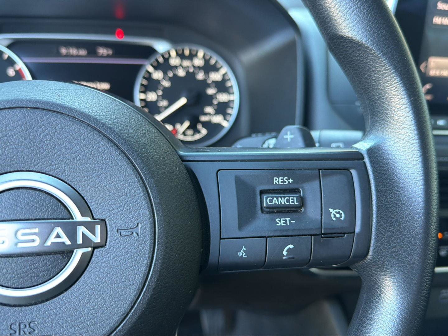 Used 2023 Nissan Rogue S AWD/4WD image 21