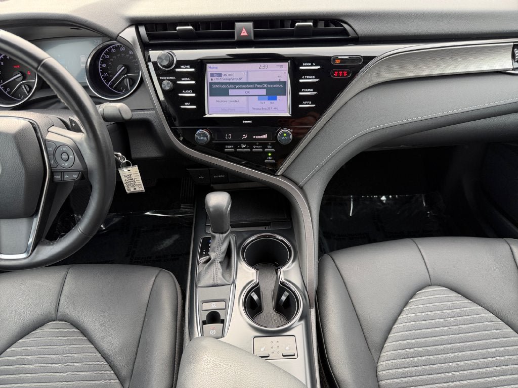 Used 2020 Toyota Camry SE w/ Cold Weather Package AWD/4WD image 12