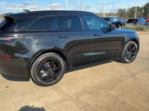 Used 2025 Land Rover Range Rover Velar Dynamic SE image 9