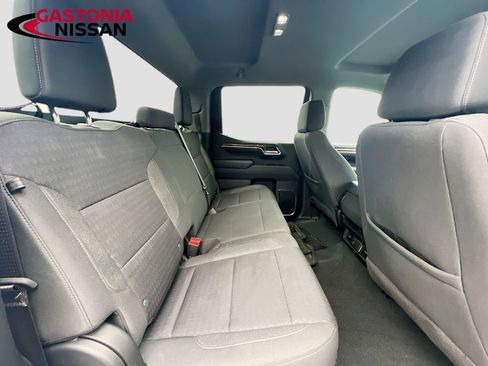 Used 2022 Chevrolet Silverado 1500 LT image 36