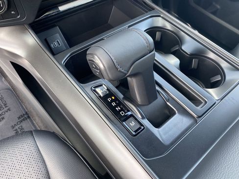 Used 2025 Ford F150 Lariat w/ Equipment Group 501A Mid image 26