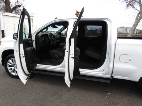 Used 2021 Chevrolet Silverado 1500 Custom image 23