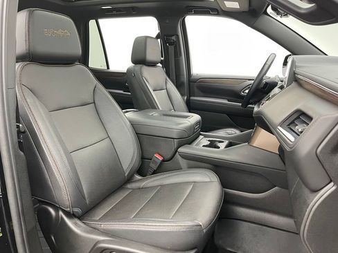 Used 2023 Chevrolet Tahoe High Country AWD/4WD image 39