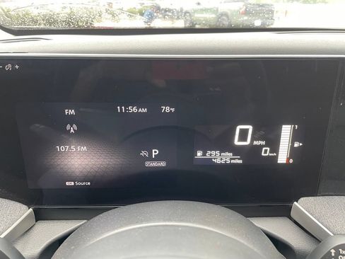 Used 2025 Nissan Kicks SV FWD image 7