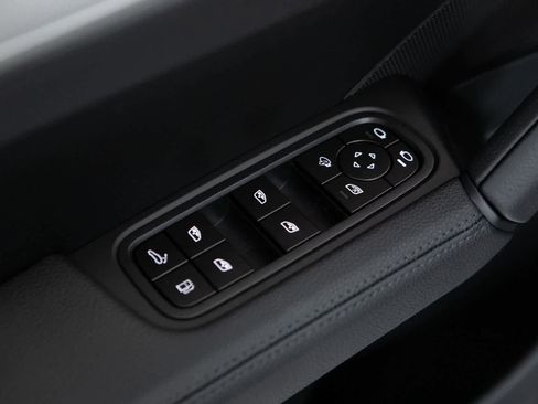 New 2026 Porsche Cayenne E-Hybrid AWD/4WD image 18