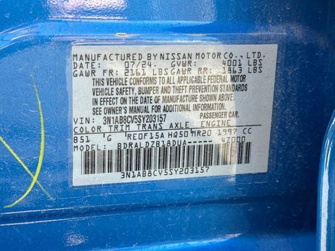 Used 2025 Nissan Sentra SV FWD image 27