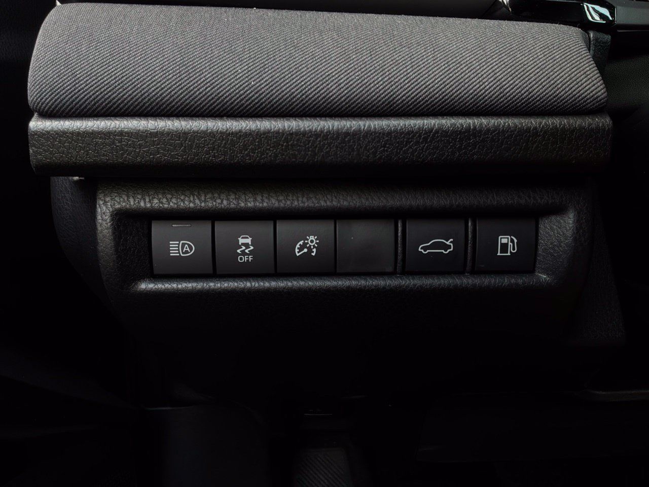 Used 2026 Toyota Camry LE FWD image 23