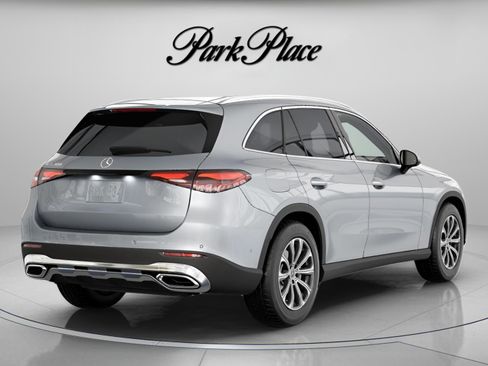 Used 2025 Mercedes-Benz GLC 300 image 20
