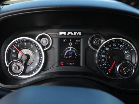 Used 2020 RAM 1500 Big Horn AWD/4WD image 11