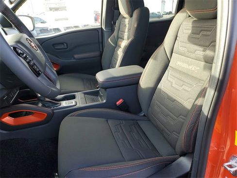 New 2026 Nissan Frontier PRO-4X w/ Pro-4x Convenience Package image 18