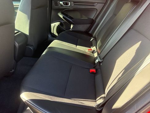 Used 2025 Honda Civic Sport image 40