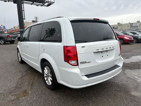 Used 2016 Dodge Grand Caravan SXT w/ Rear Park Assist Package FWD image 4
