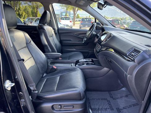 Used 2019 Honda Pilot Elite image 17