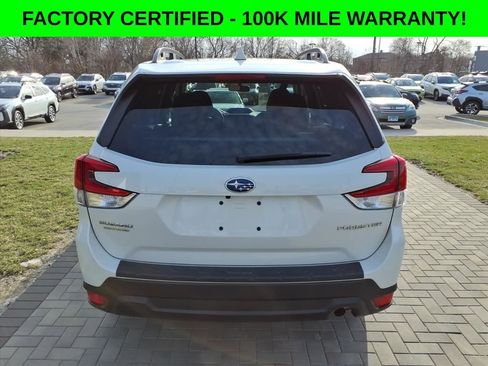 Used 2023 Subaru Forester Premium image 6