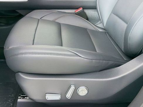 New 2026 Lincoln Nautilus Premier w/ Equipment Group 102A AWD/4WD image 21