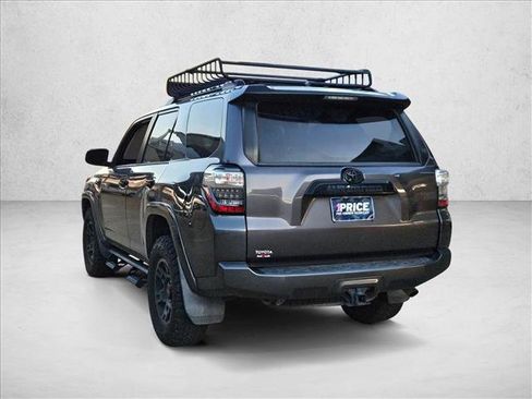 Used 2021 Toyota 4Runner Venture w/ Moonroof Package image 5