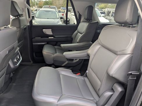 Certified 2025 Ford Expedition Max Active image 17