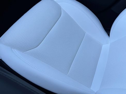 Used 2025 Tesla Model 3 Long Range image 27