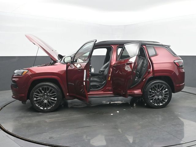Used 2022 Jeep Compass High Altitude AWD/4WD image 57