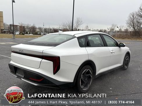 Certified 2025 Kia K4 EX image 5