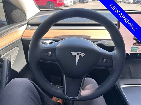 Used 2023 Tesla Model Y Long Range AWD/4WD image 18