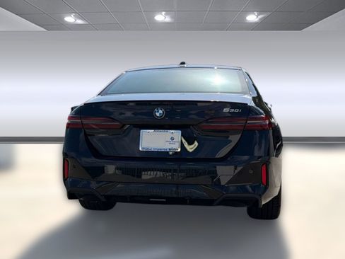 New 2027 BMW 530i w/ M Sport Package RWD image 8