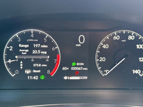 Used 2024 Honda Pilot EX-L image 10