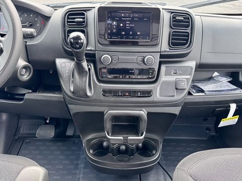 Used 2025 RAM ProMaster 2500 w/ Storage Group image 15