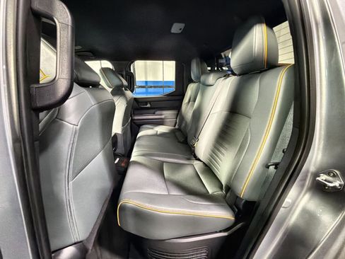 Used 2024 Toyota Tacoma Trailhunter image 31