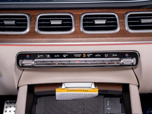 New 2026 Mercedes-Benz GLS 450 4MATIC image 21