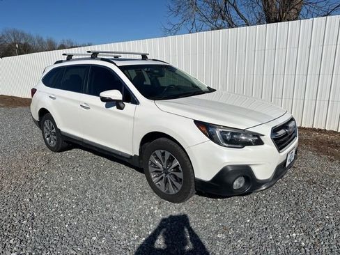 Used 2018 Subaru Outback 3.6R Touring image 7