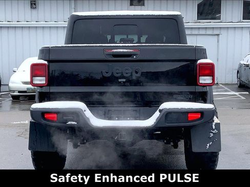 Used 2020 Jeep Gladiator Sport w/ Quick Order Package 24S image 3