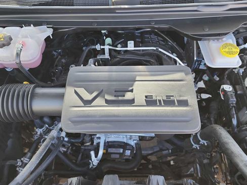 Used 2026 RAM 1500 Express RWD image 13