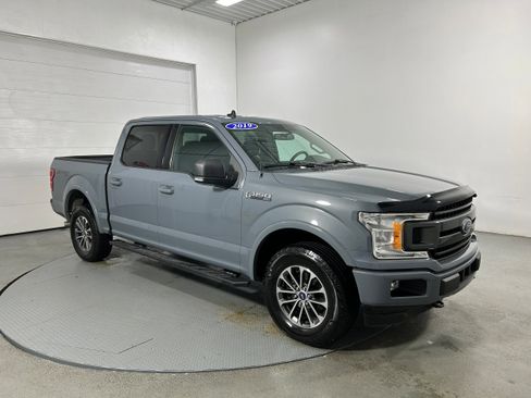 Used 2019 Ford F150 XLT w/ Equipment Group 302A Luxury image 2