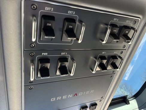 Used 2025 INEOS Grenadier Fieldmaster Edition image 41