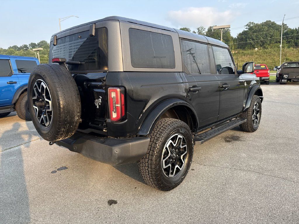 Used 2024 Ford Bronco Outer Banks AWD/4WD image 4
