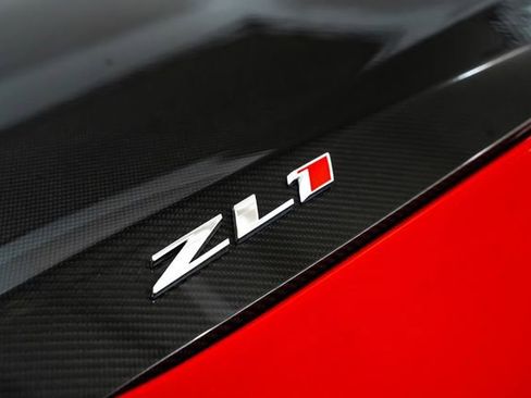 Used 2020 Chevrolet Camaro ZL1 image 17