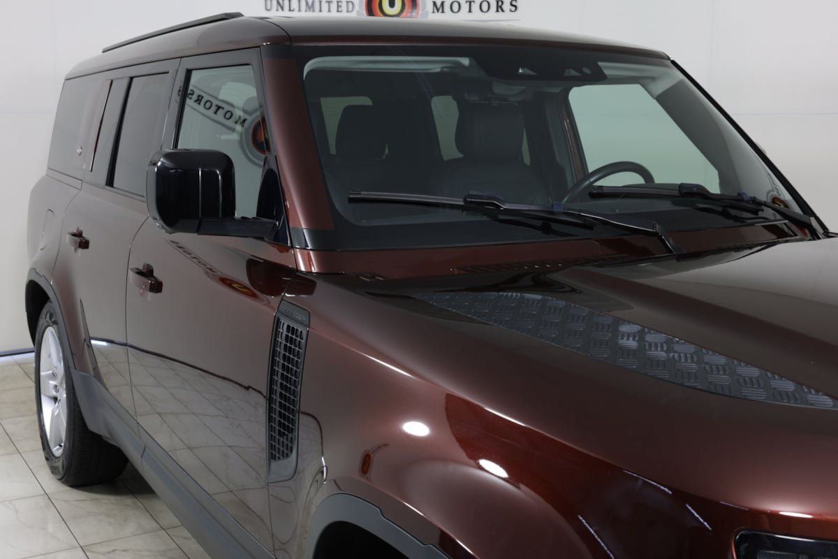 Used 2023 Land Rover Defender 130 First Edition AWD/4WD image 39