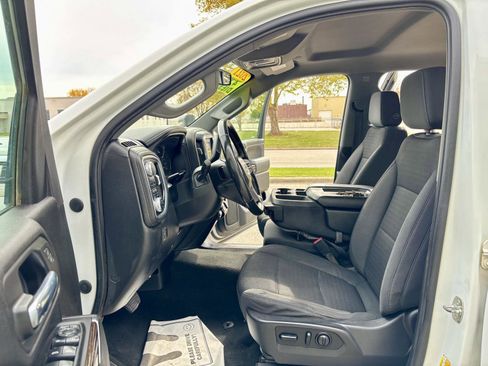 Used 2021 GMC Sierra 2500 SLE w/ SLE Value Package; image 2