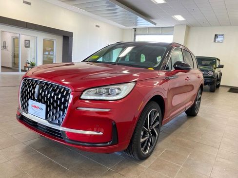 New 2025 Lincoln Corsair Grand Touring w/ Equipment Group 301A image 4