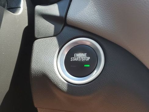 Used 2024 Chevrolet Equinox LS w/ LS Convenience Package FWD image 30