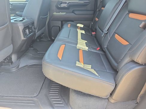 Used 2022 GMC Sierra 1500 AT4 AWD/4WD image 14