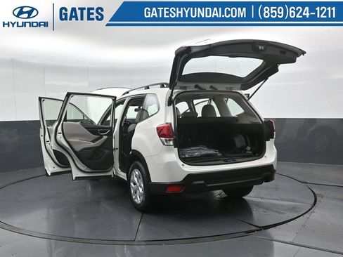 Used 2023 Subaru Forester image 58