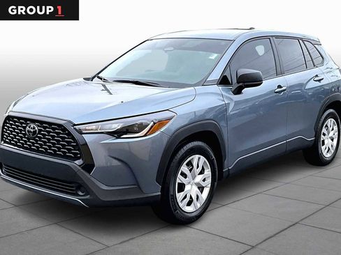 Certified 2024 Toyota Corolla Cross L image 1