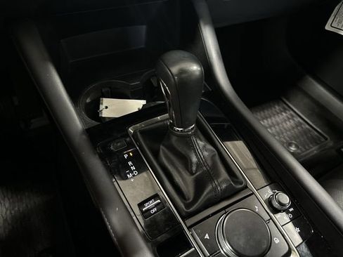 Used 2022 MAZDA MAZDA3 s image 25