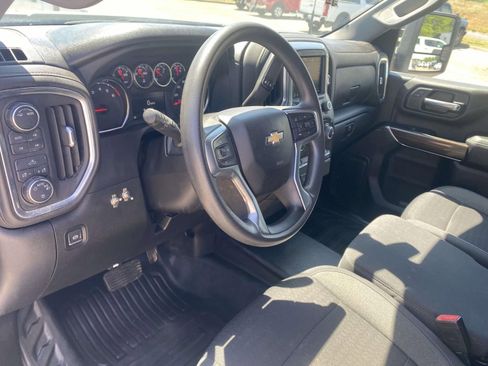 Used 2022 Chevrolet Silverado 3500 LT w/ Remote Start Package AWD/4WD image 16