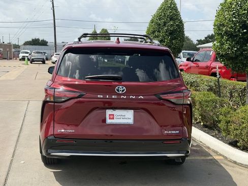 Certified 2025 Toyota Sienna Platinum AWD/4WD image 6
