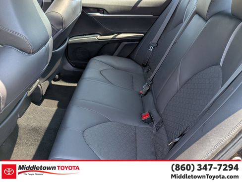 Used 2018 Toyota Camry XSE FWD image 34