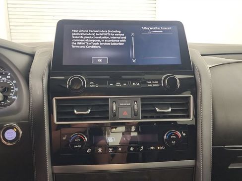 Used 2024 INFINITI QX80 Luxe AWD/4WD image 13